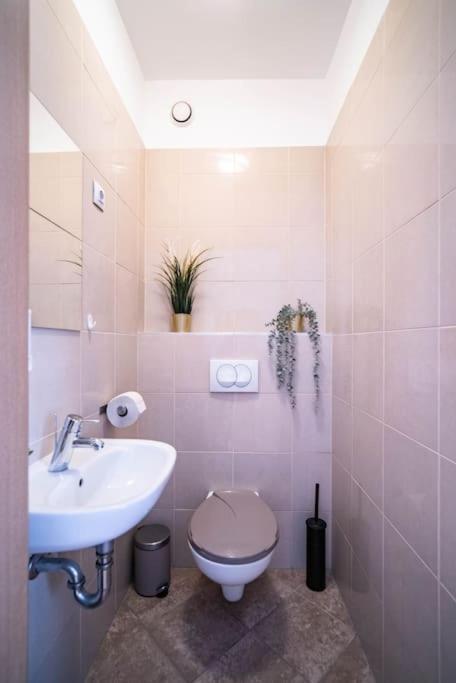 Free Parking! Soho Budapest 304, 4 Ppl, Ac, Fast Wifi, Smart Tv Exterior foto